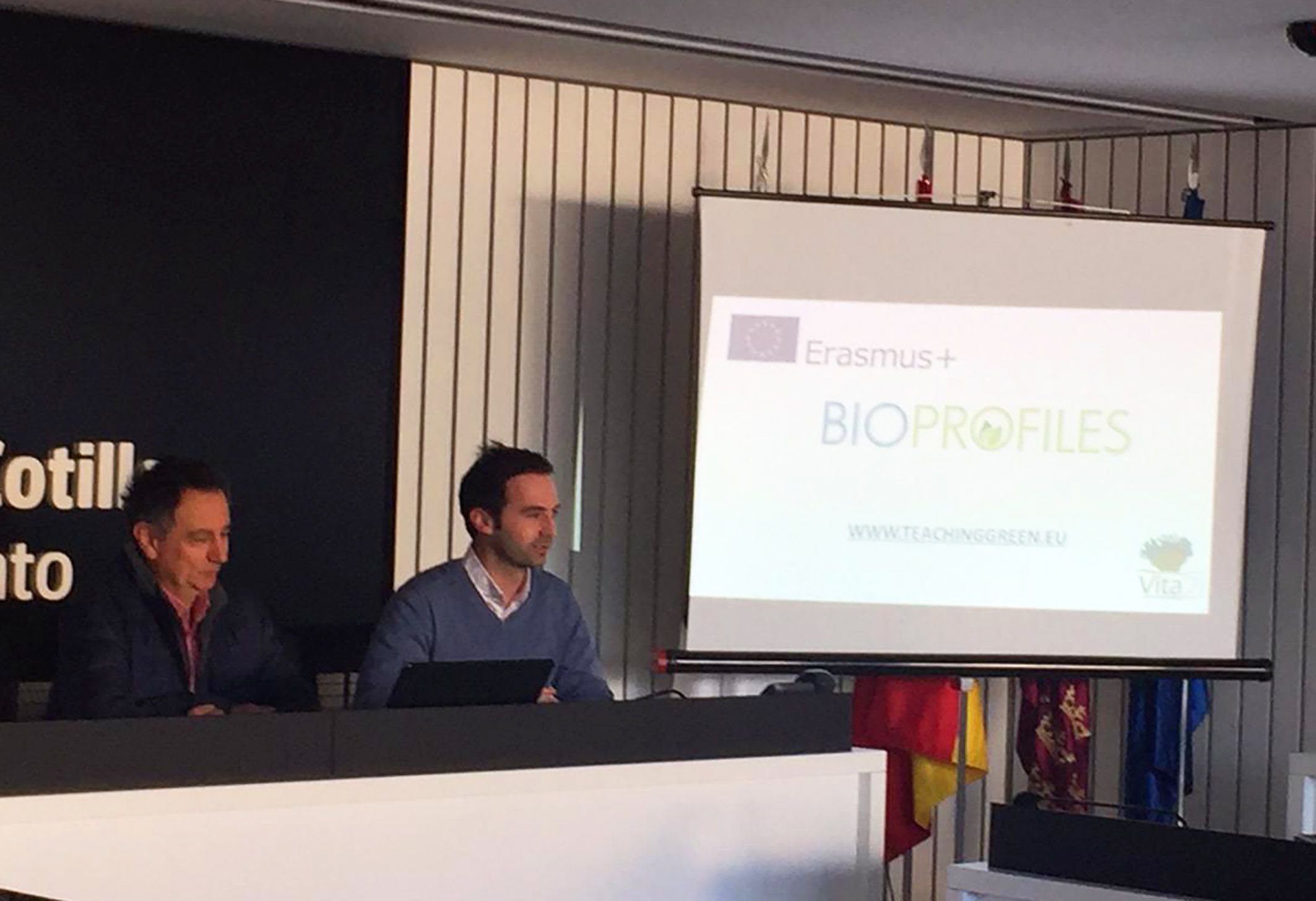 Los escolares del Divino Maestro estudian con un proyecto europeo los espacios verdes del municipio Los escolares del Divino Maestro estudian con un proyecto europeo los espacios verdes del municipio