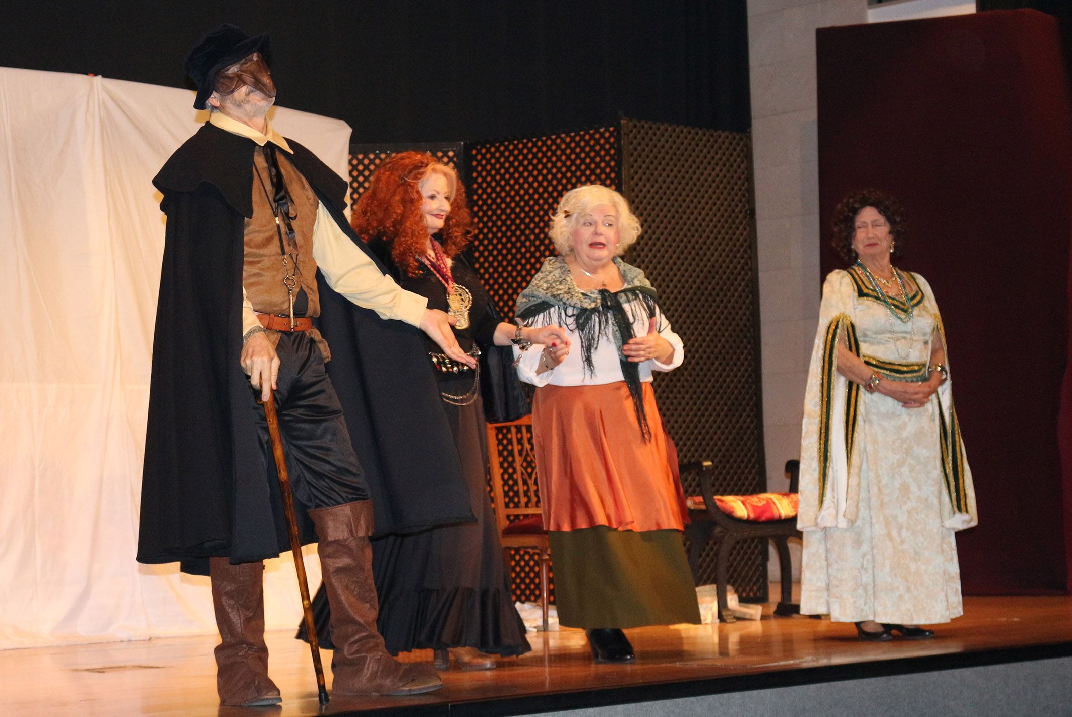 Una noche teatral De celos y cuernos… de la mano de la asociación universitaria Rector Sabater Una noche teatral De celos y cuernos… de la mano de la asociación universitaria Rector Sabater