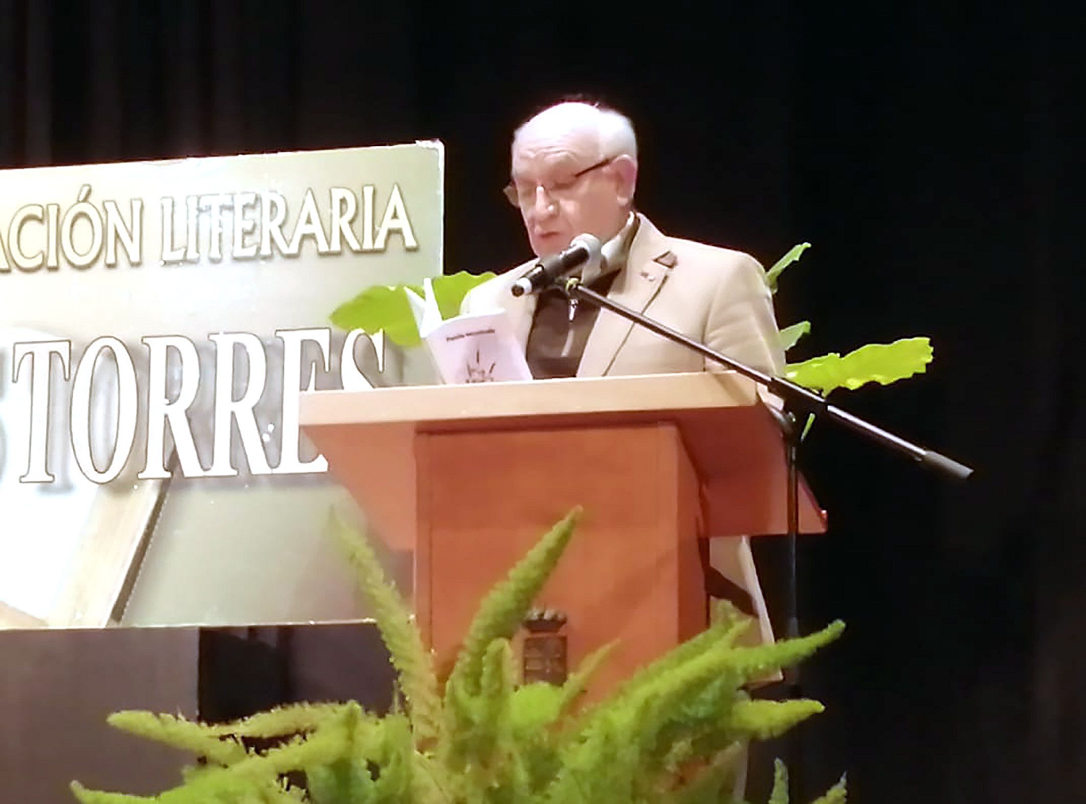 Manolo Reina presenta su Poesía Encontrada en Las Torres de Cotillas5 Manolo Reina presenta su Poesía Encontrada en Las Torres de Cotillas5