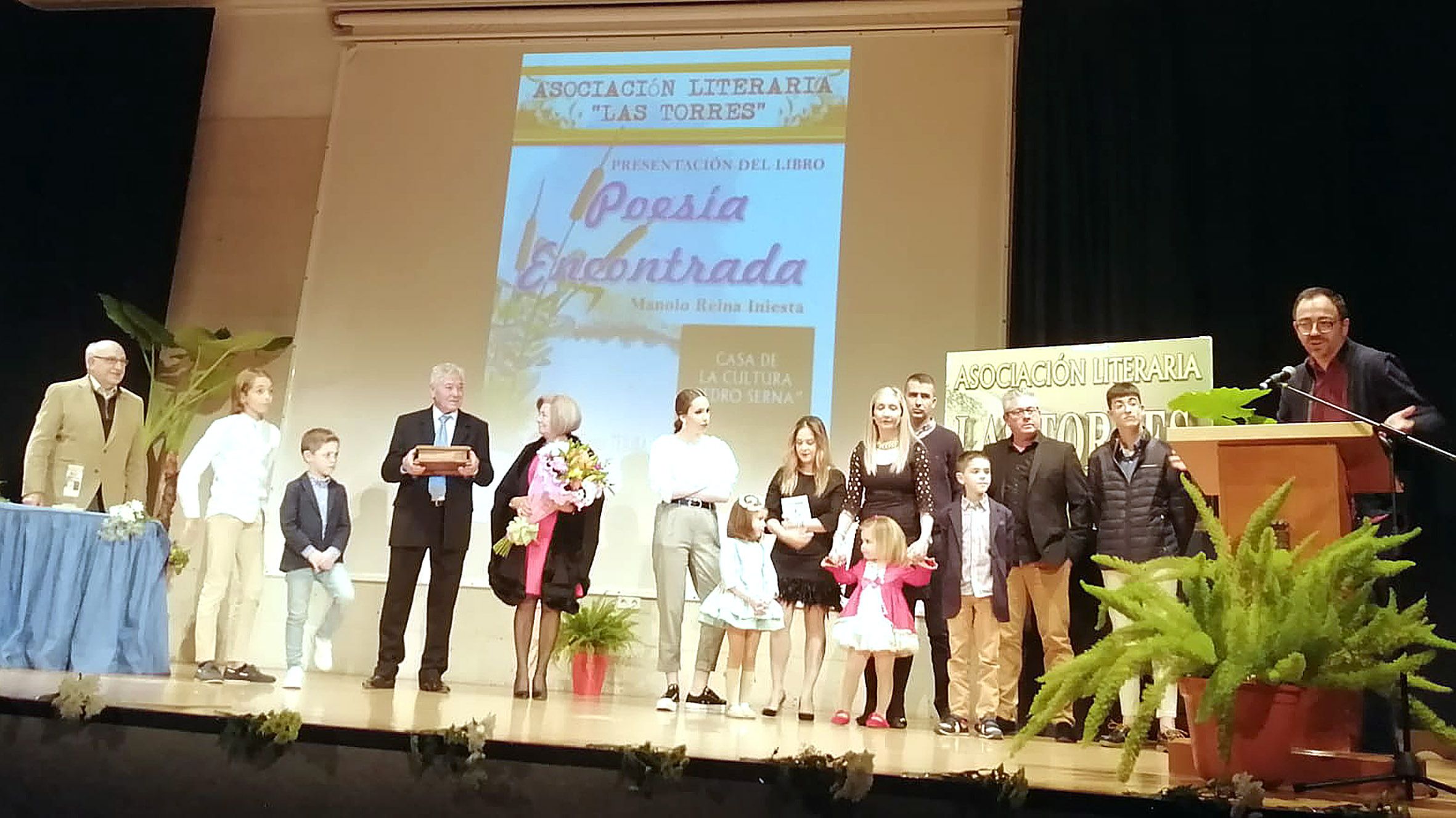 Manolo Reina presenta su Poesía Encontrada en Las Torres de Cotillas6 Manolo Reina presenta su Poesía Encontrada en Las Torres de Cotillas6