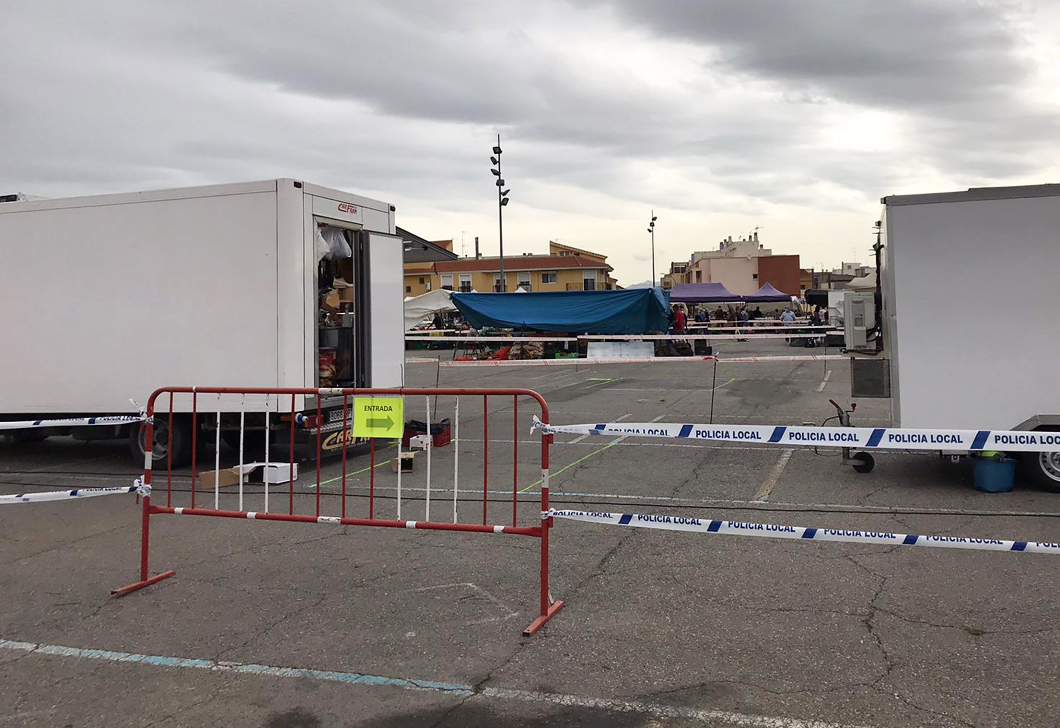 El mercado semanal torreño reabre con gran éxito de organización ante las medidas sanitarias impuestas7