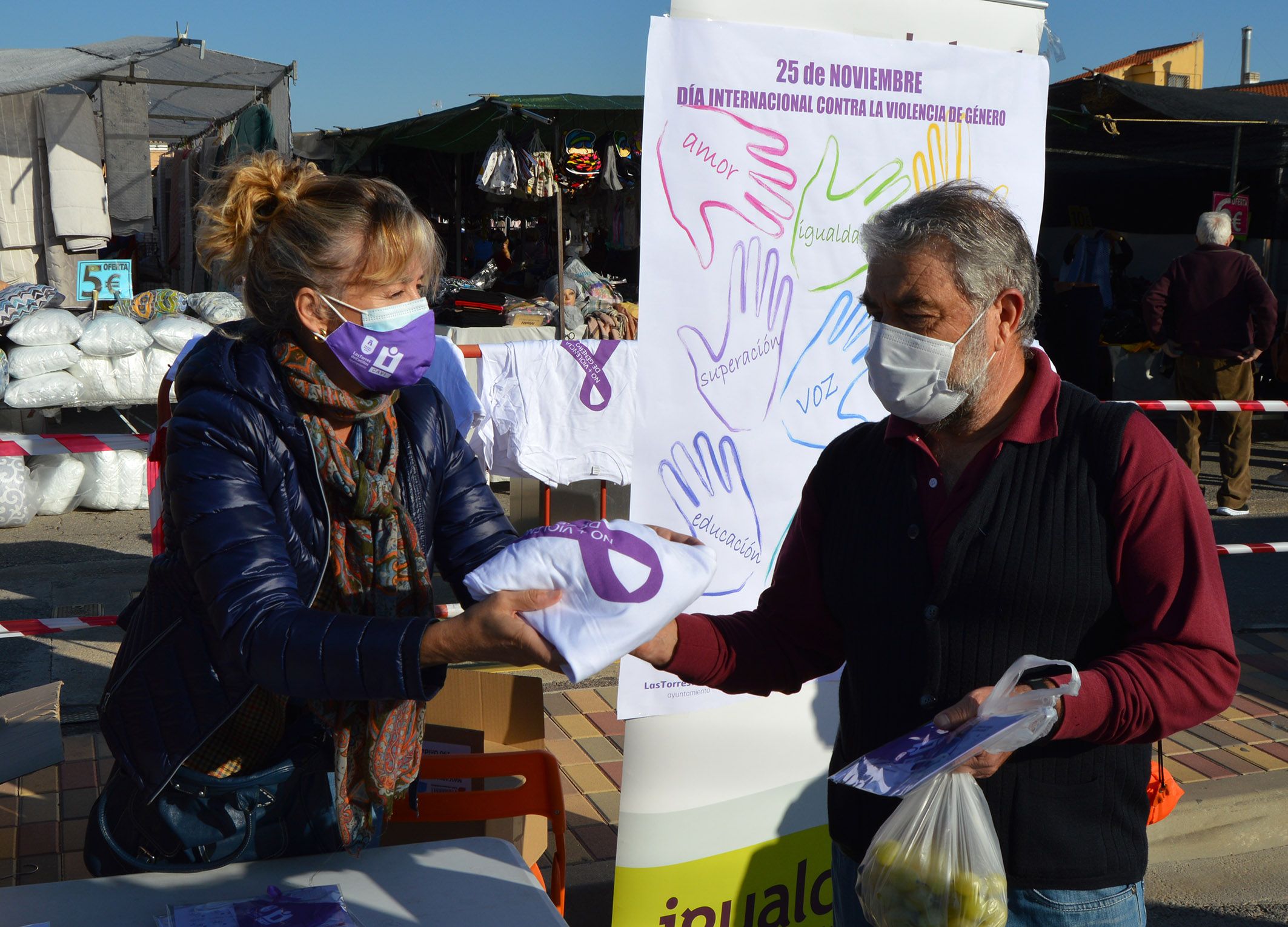 Reparto de mascarillas 25N Las Torres de Cotillas6