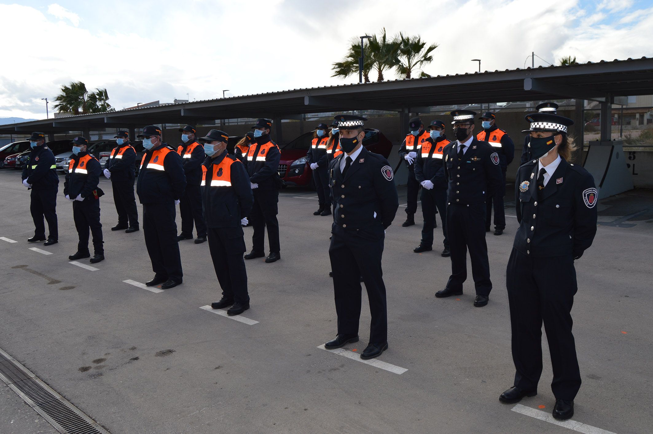 Distinciones y medallas a Policía Local y Protección Civil Las Torres de Cotillas