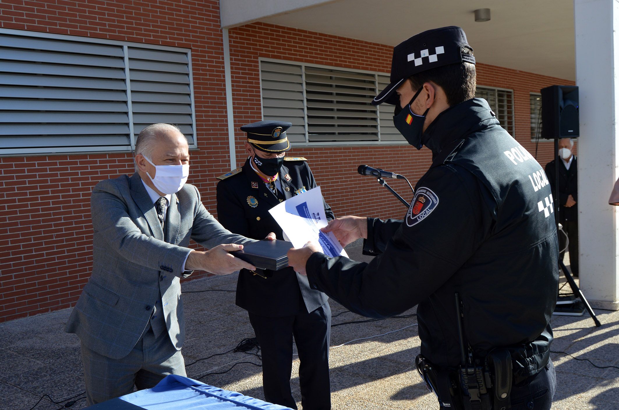 Distinciones y medallas a Policía Local y Protección Civil Las Torres de Cotillas3