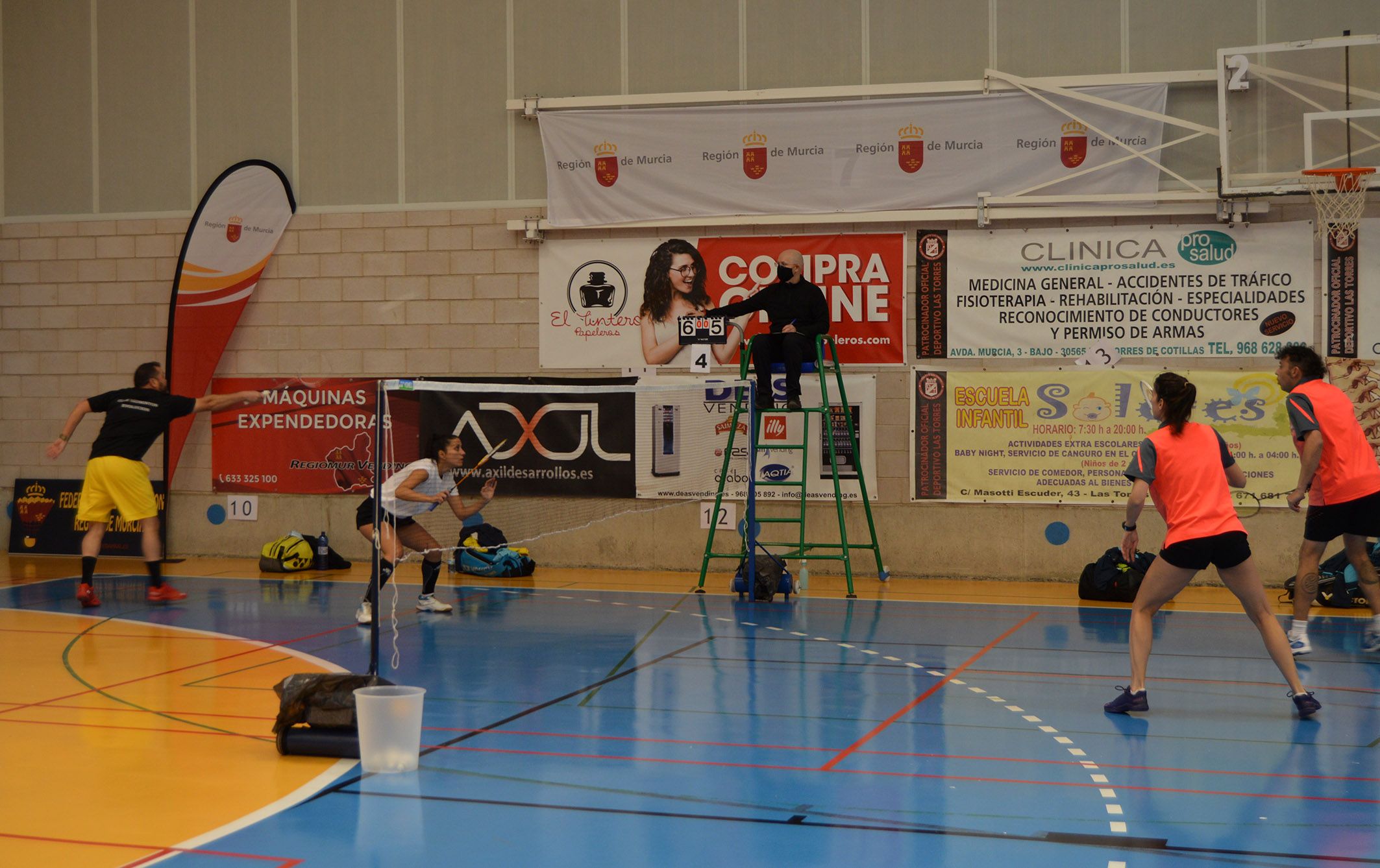 Tres oros dos platas y dos bronces para el Bádminton Las Torres de Cotillas en el campeonato nacional senior