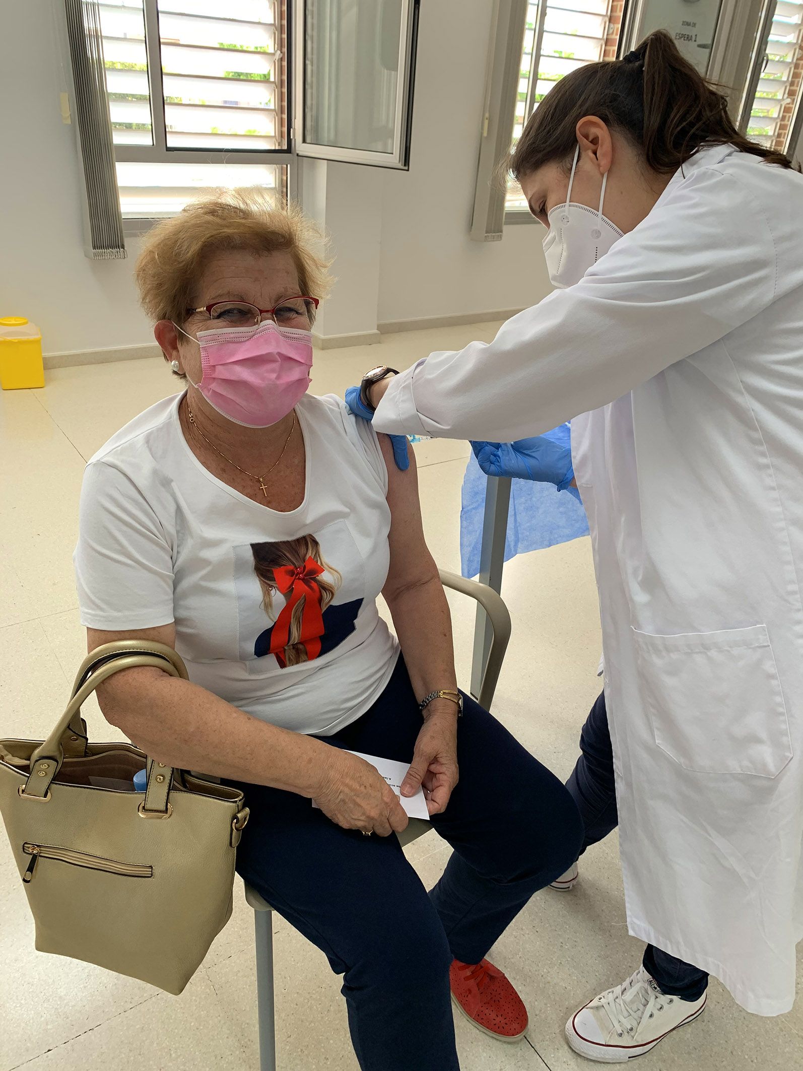 Continúan las vacunaciones en el centro social de Personas Mayores de Las Torres de Cotillas