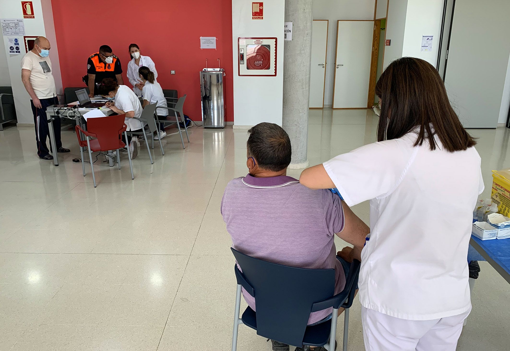 Continúan las vacunaciones en el centro social de Personas Mayores de Las Torres de Cotillas4