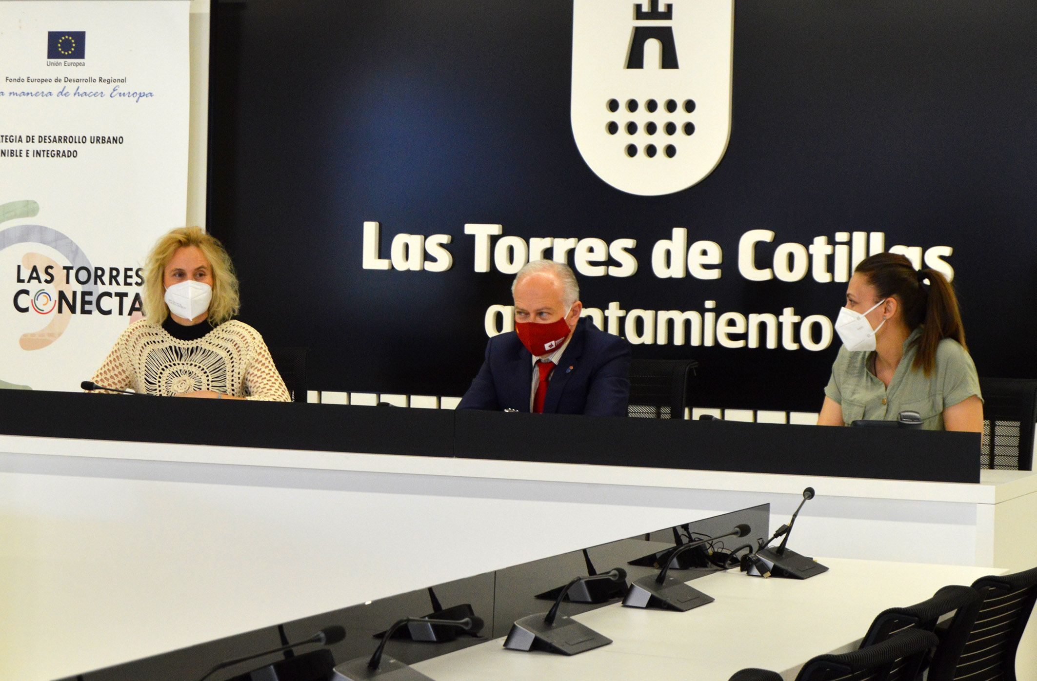 Las Torres de Cotillas celebra el Día Internacional de la Enfermería con un minuto de silencio5