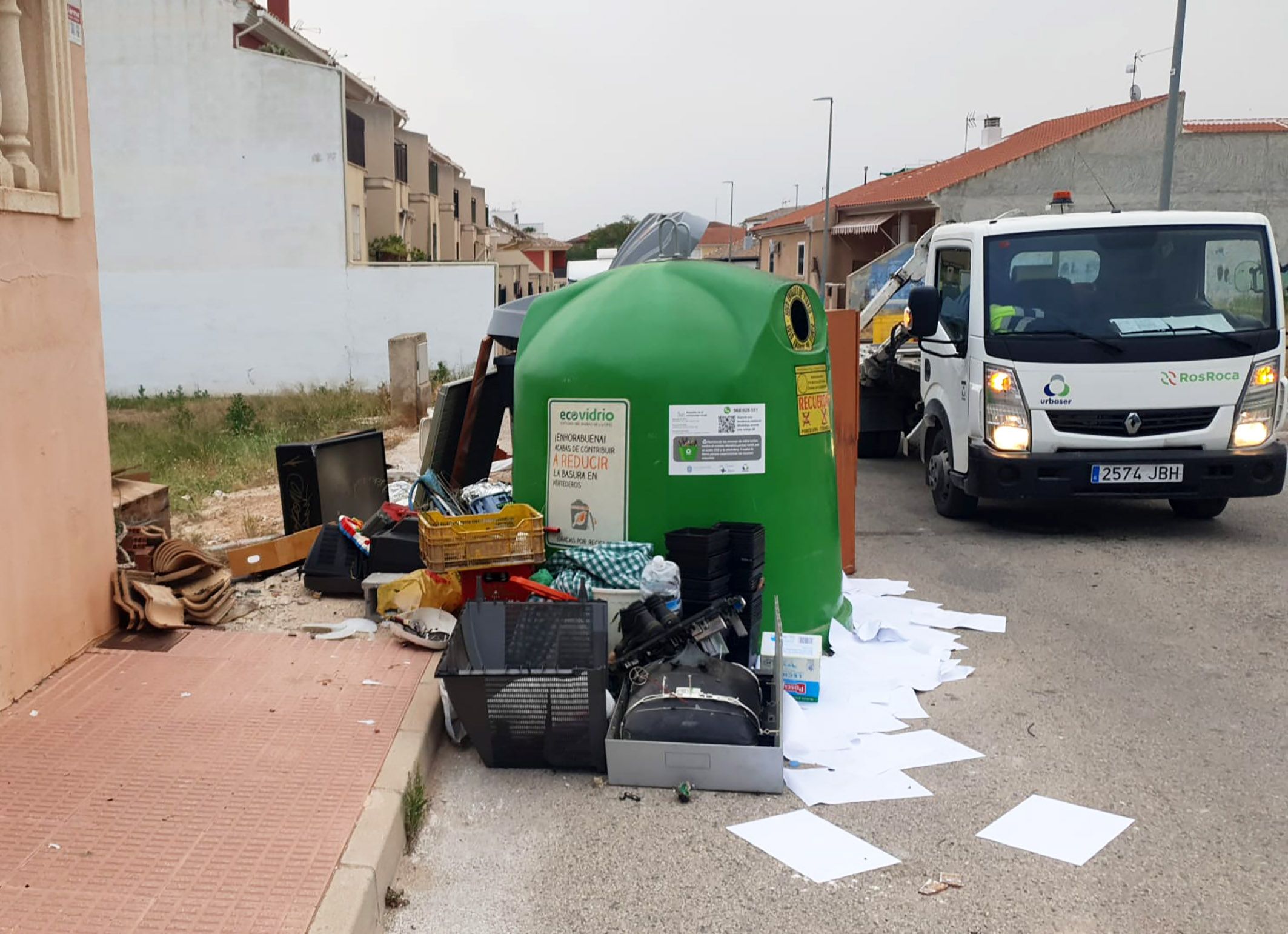 Depósitos de basuras y enseres irregulares Las Torres de Cotillas2