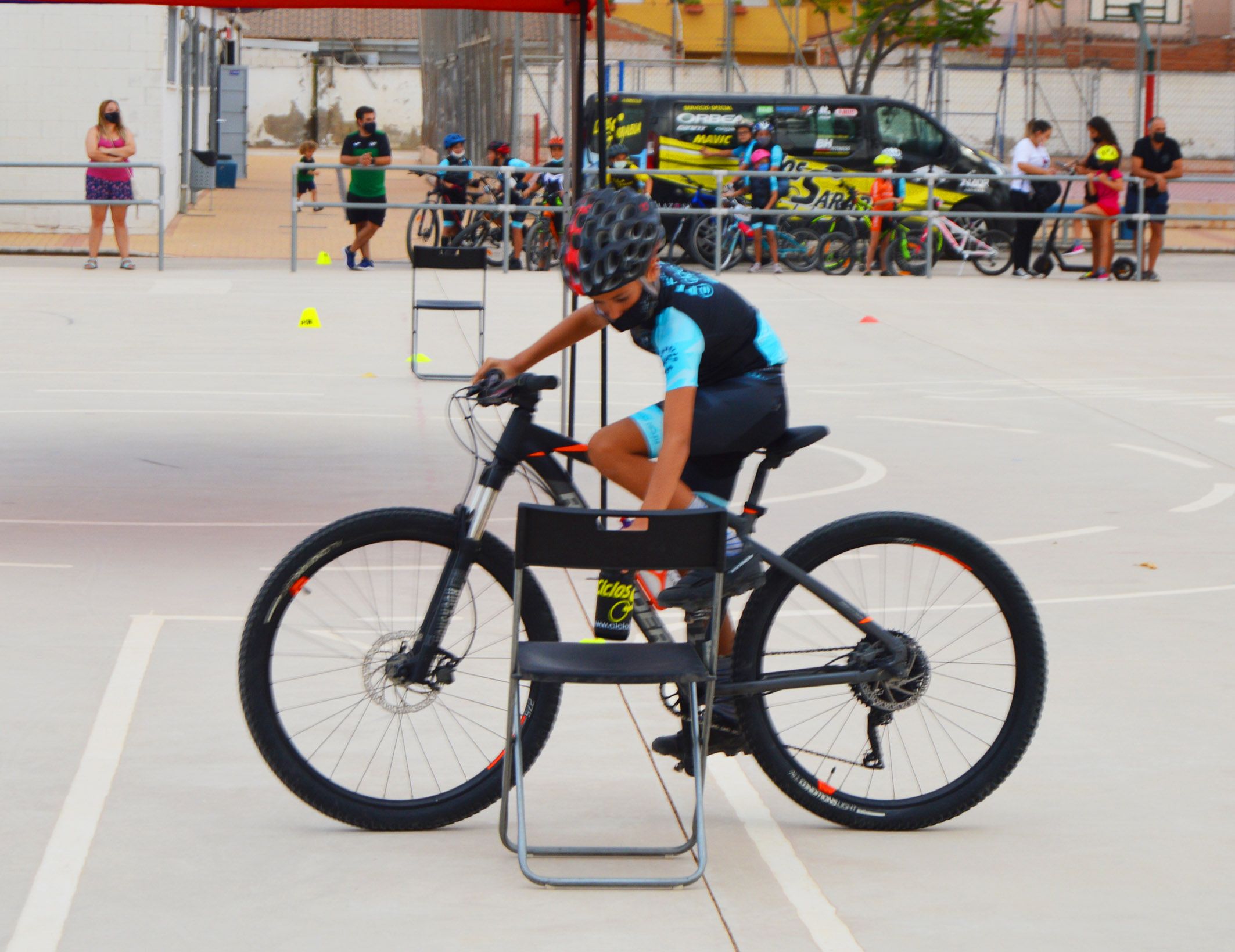 Medio centenar de participantes en la gymkana infantil de ciclismo2