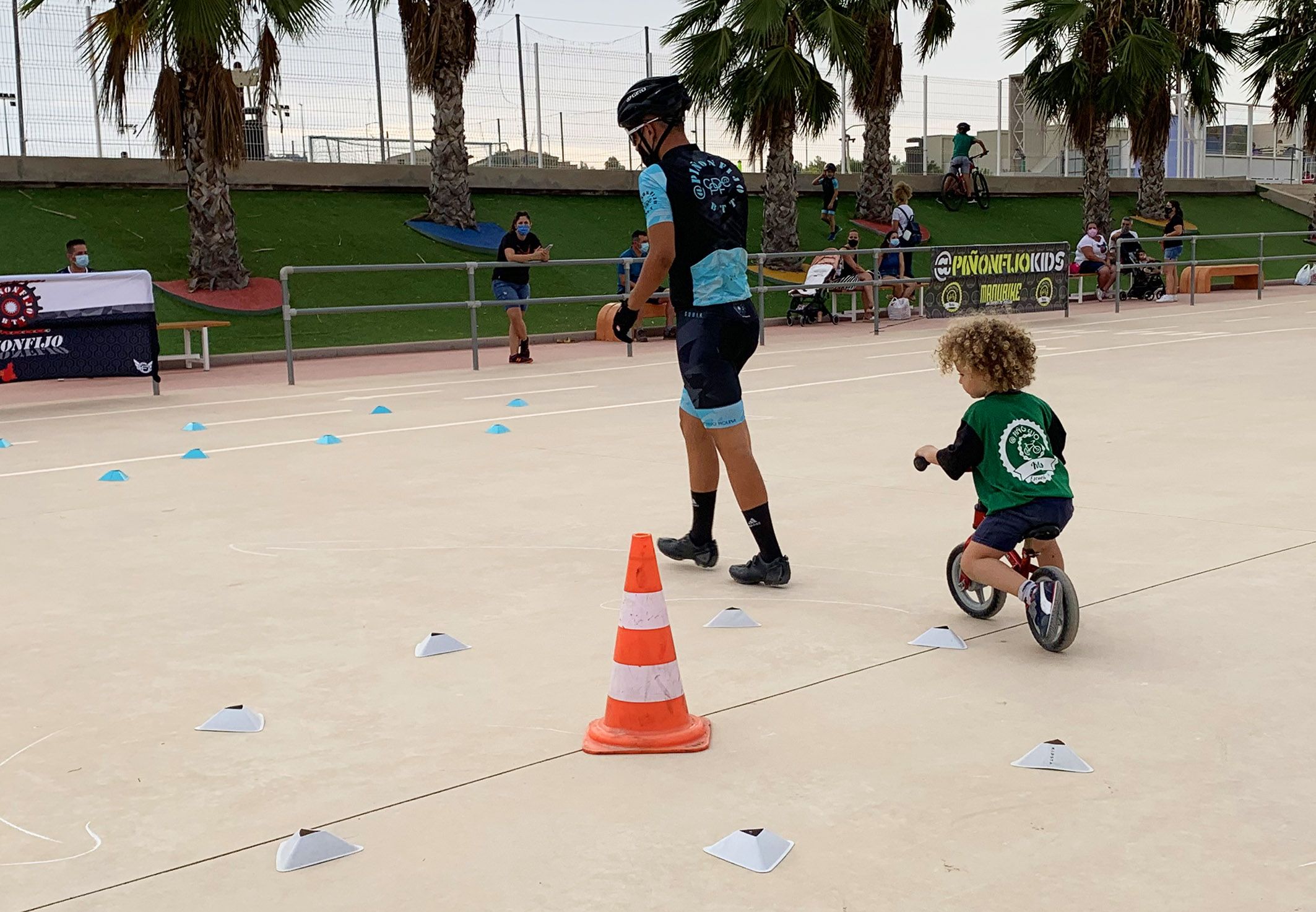 Medio centenar de participantes en la gymkana infantil de ciclismo3