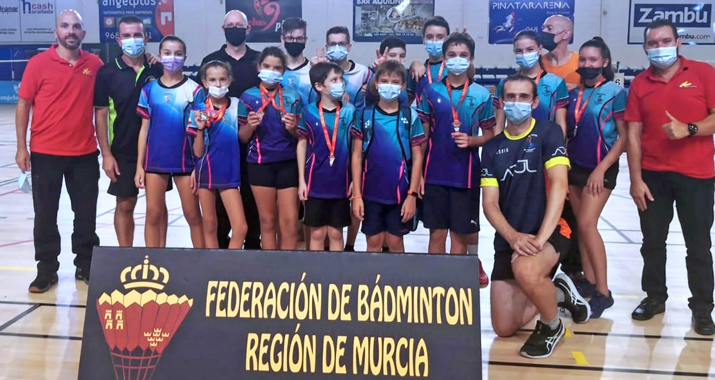 12 medallas para el Bádminton Las Torres en el regional de categorías inferiores