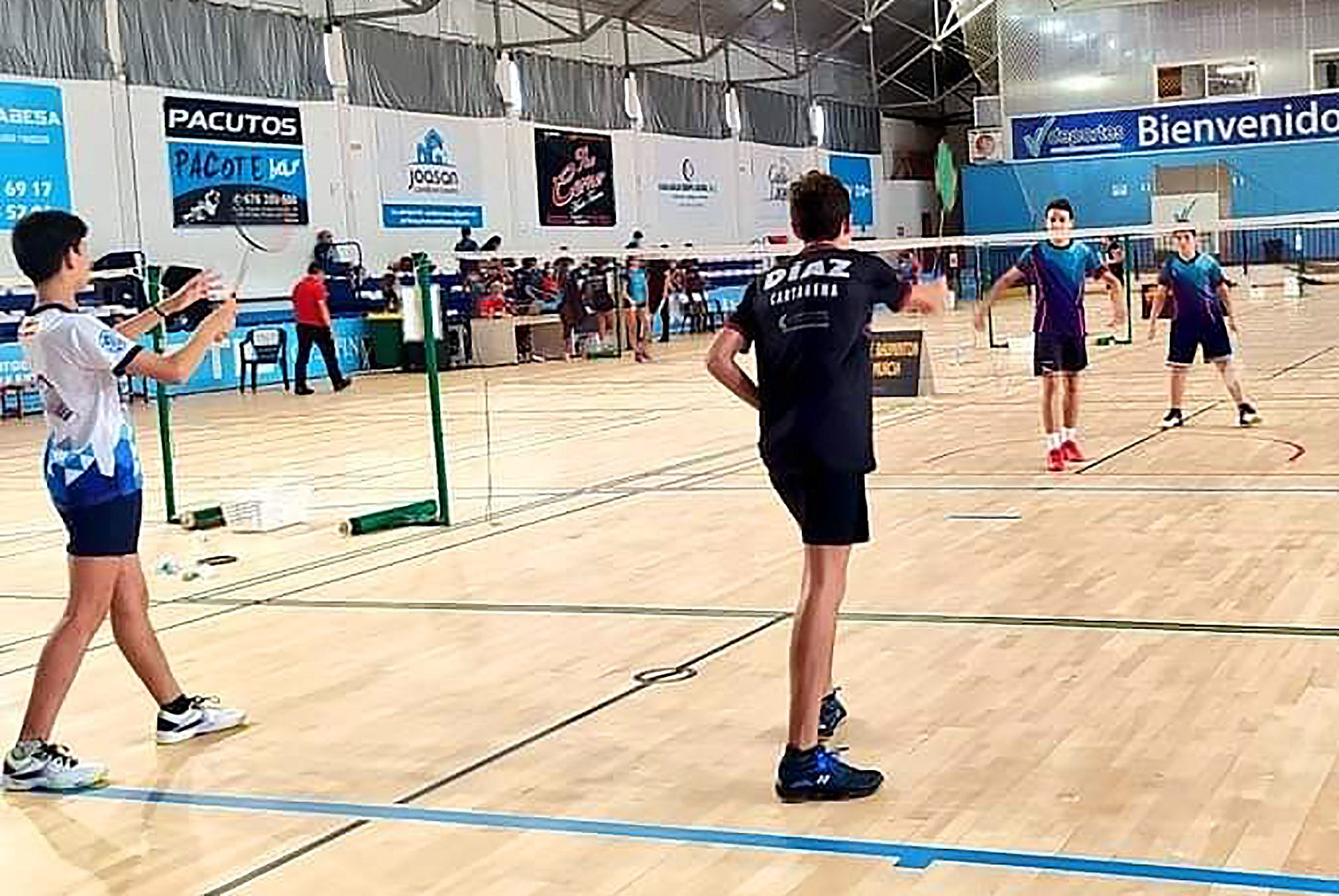 12 medallas para el Bádminton Las Torres en el regional de categorías inferiores3