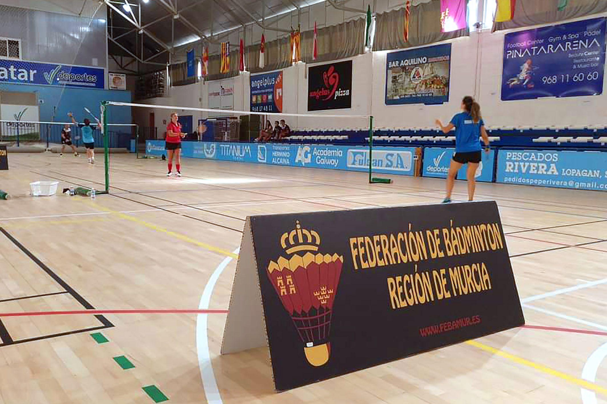 El Bádminton Las Torres logra 21 oros y 5 platas en el campeonato regional sénior4