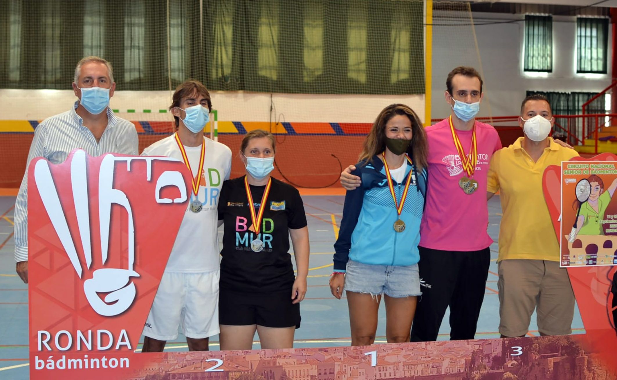 Tres oros una plata y tres bronces para el Bádminton Las Torres en la prueba de Ronda del circuito nacional sénior5