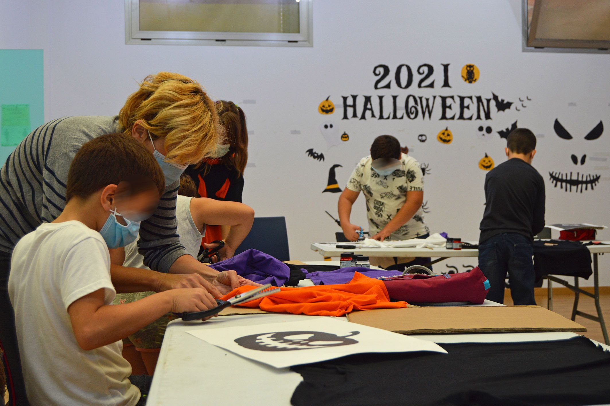El Halloween de Las Torres de Cotillas se llena de originales y aterradoras camisetas5