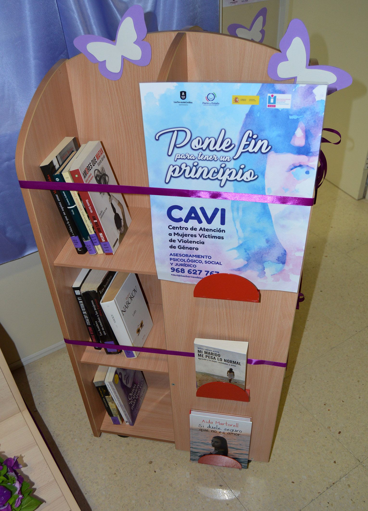 La biblioteca municipal triunfa con “El Rincón Violeta” para conmemorar el 25 de noviembre4 La biblioteca municipal triunfa con “El Rincón Violeta” para conmemorar el 25 de noviembre4