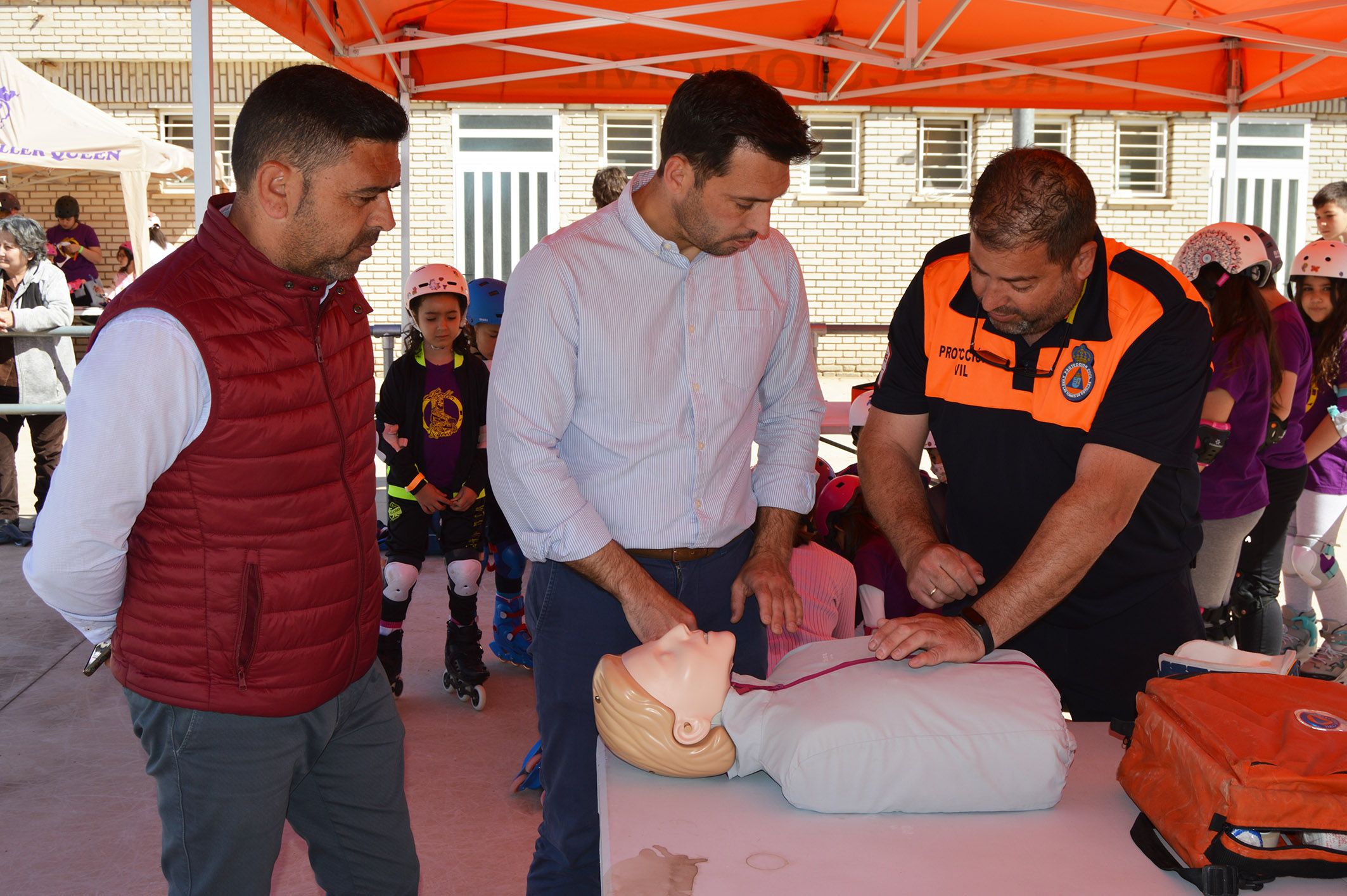 Una manana de formacion en educacion vial y primeros auxilios para el club Roller Queen3