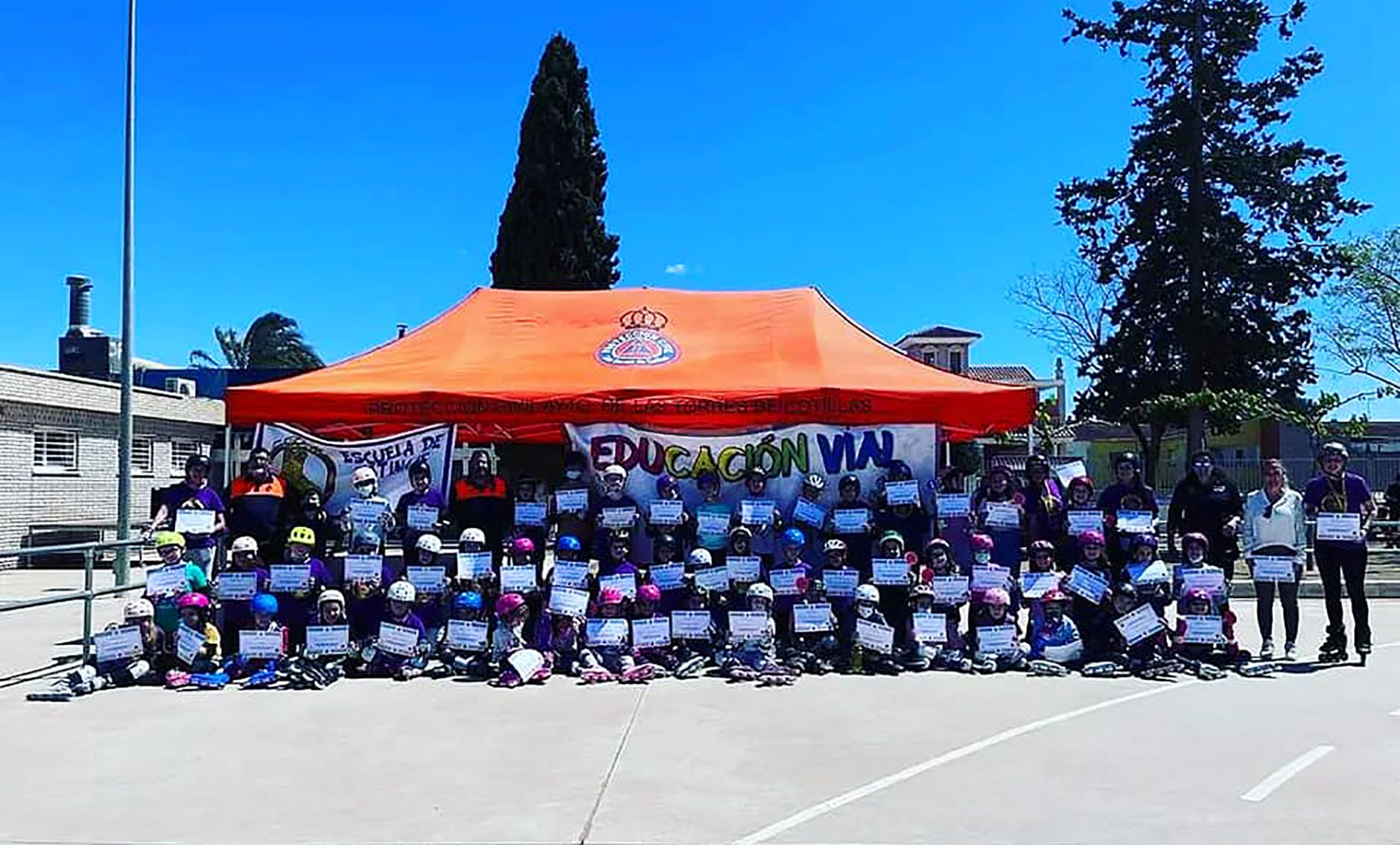 Una manana de formacion en educacion vial y primeros auxilios para el club Roller Queen8