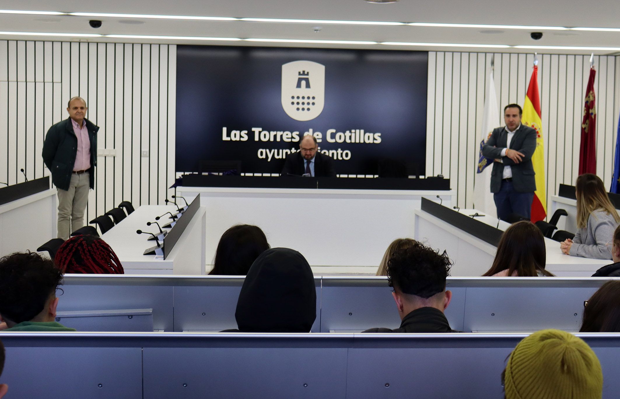 Un catedratico de la UMU acerca la Constitucion al alumnado del FP La Salceda3 Un catedratico de la UMU acerca la Constitucion al alumnado del FP La Salceda3