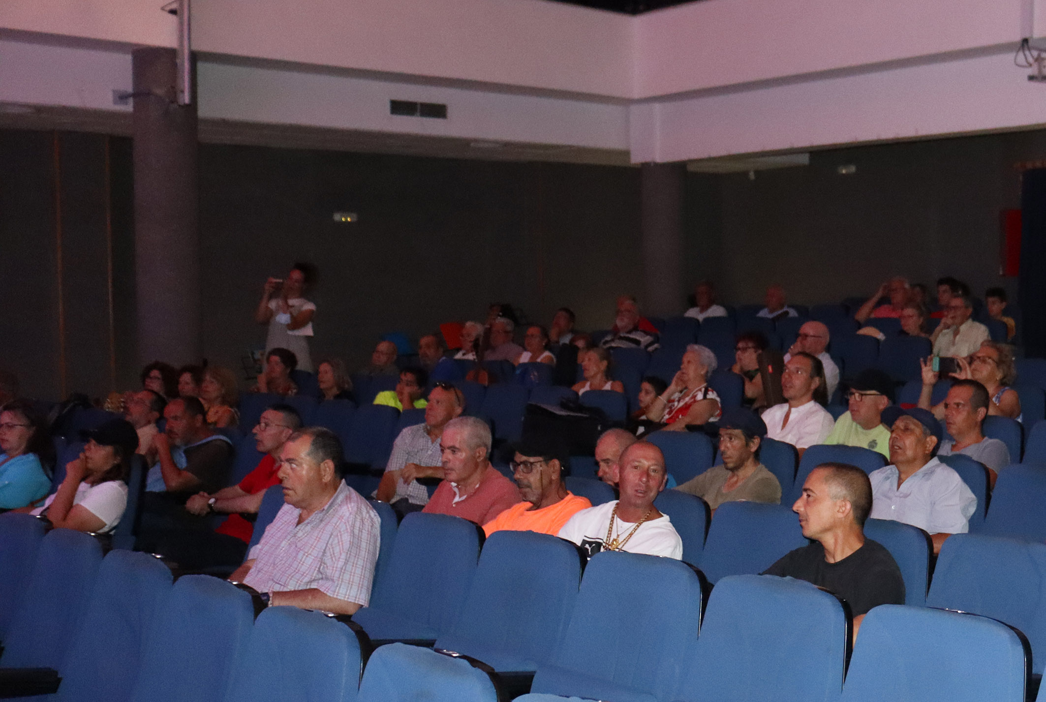 AFES y el centro de mayores protagonizan el primer encuentro intergeneracional de coros3