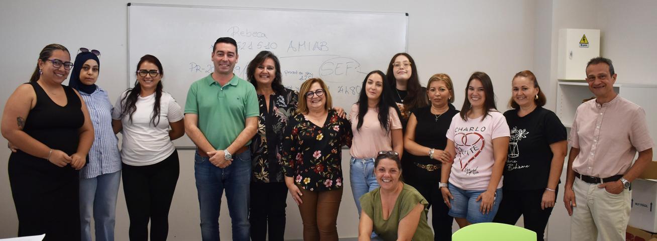 En marcha un proyecto municipal de formación y empleabilidad para mujeres emprendedoras en servicios de estética