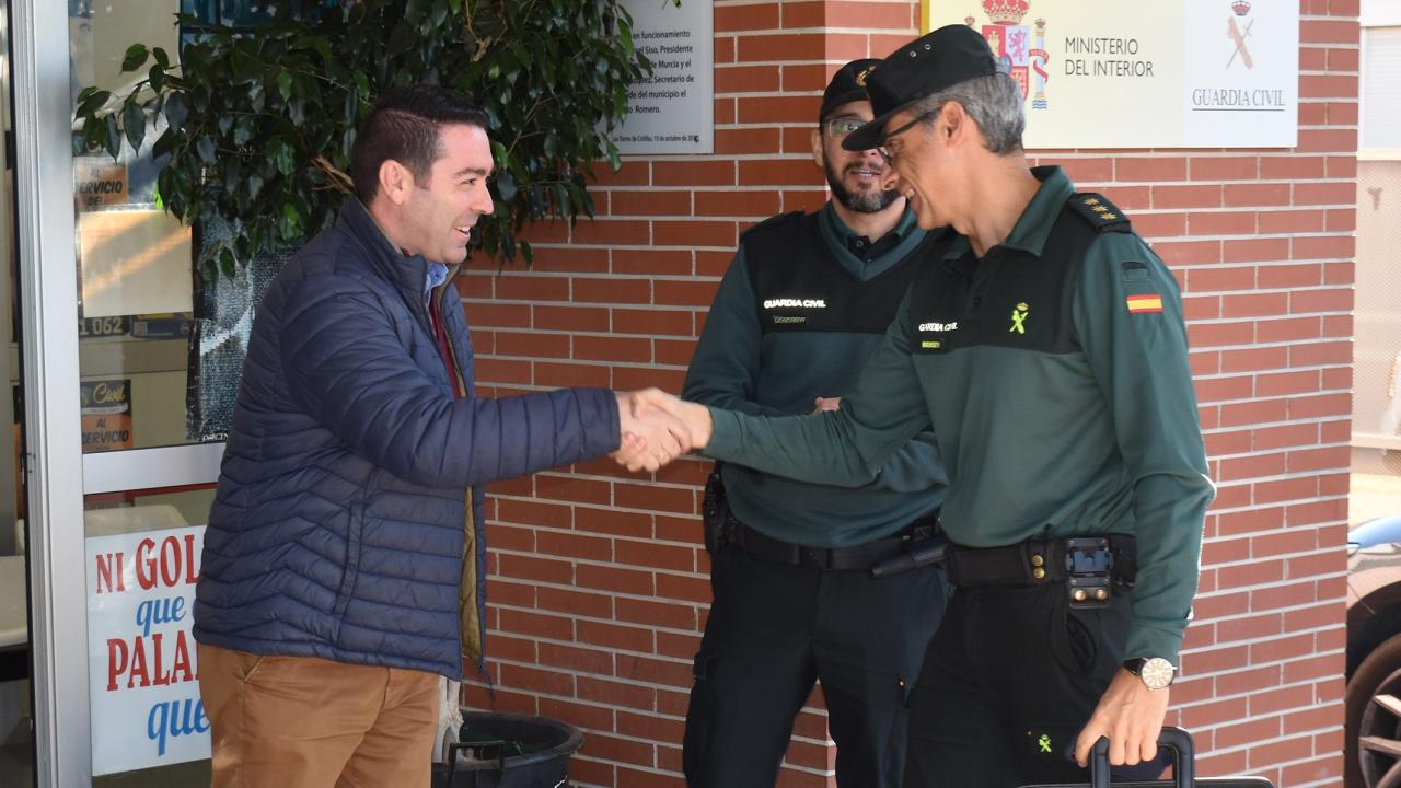 El alcalde Noguera se reúne con los responsables de la Guardia Civil en el municipio