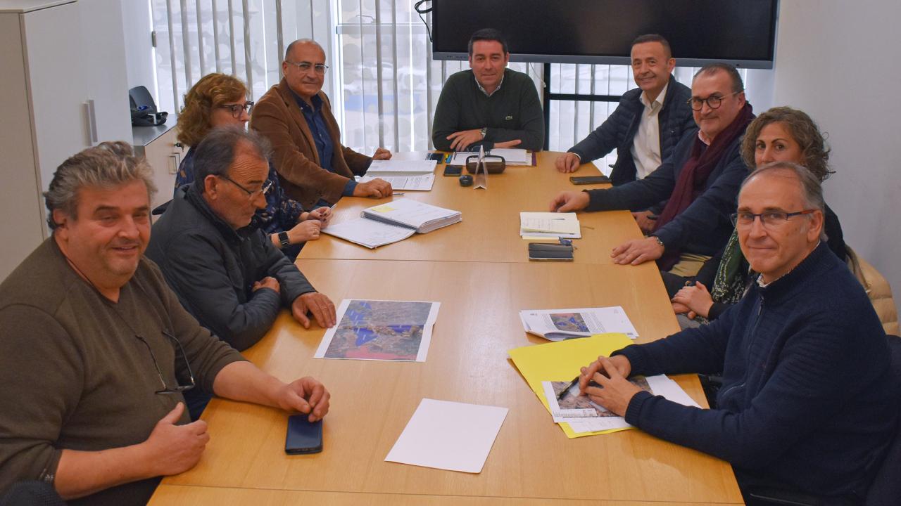 El Ayuntamiento trabaja para cambiar de uso suelo residencial a de actividad económica y ampliar en tres millones de m2 su oferta industrial