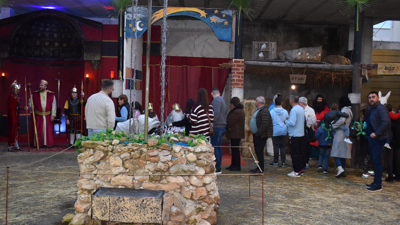 El VII Belén Viviente Artesano de La Florida se sobrepone a la lluvia y suma unas 14.000 visitas