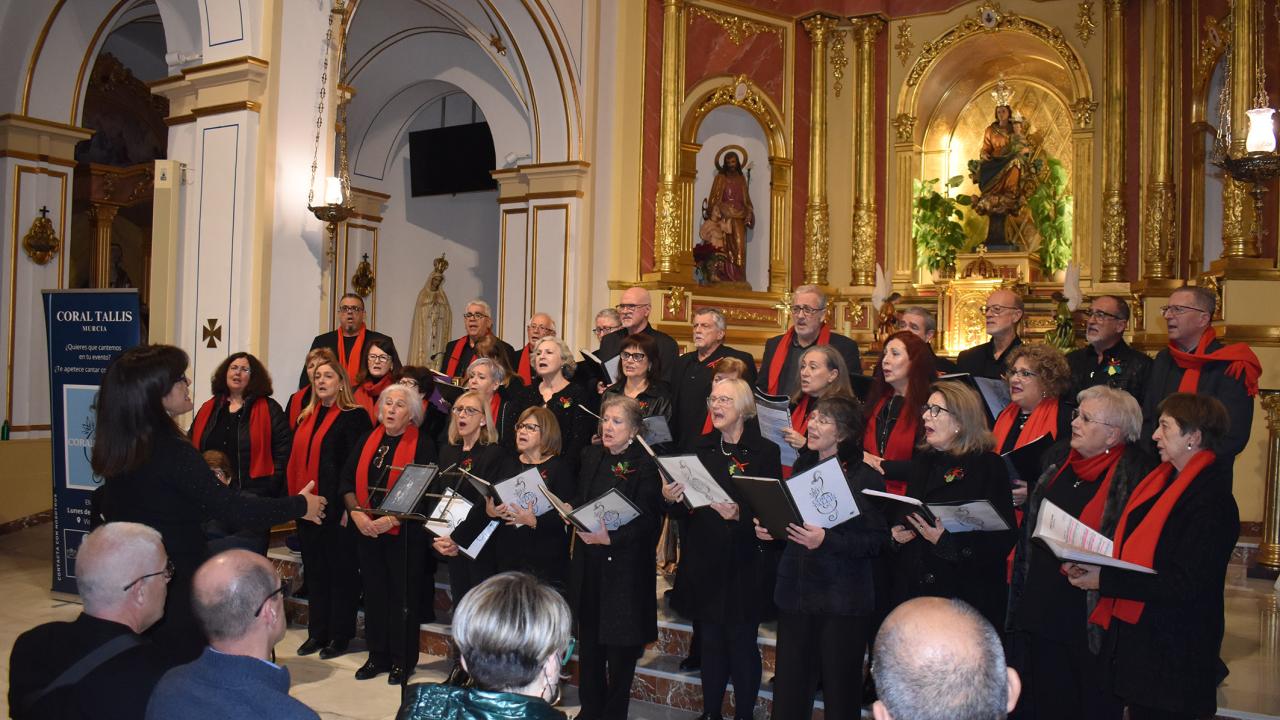 La Coral Ménade vuelve un año más a dar emoción a la Navidad torreña con su concierto de Navidad