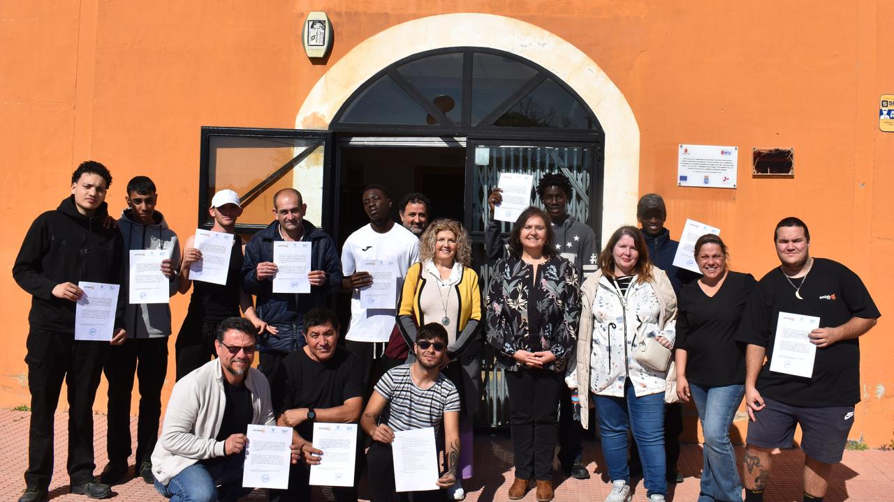 Clausurado el curso de mantenimiento de climatización para desempleados en La Pilica