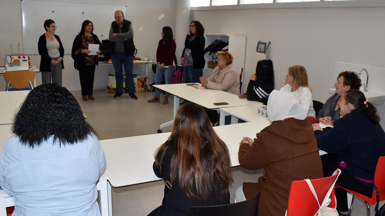 La Concejalía de Servicios Sociales inicia un curso de patronaje y costura