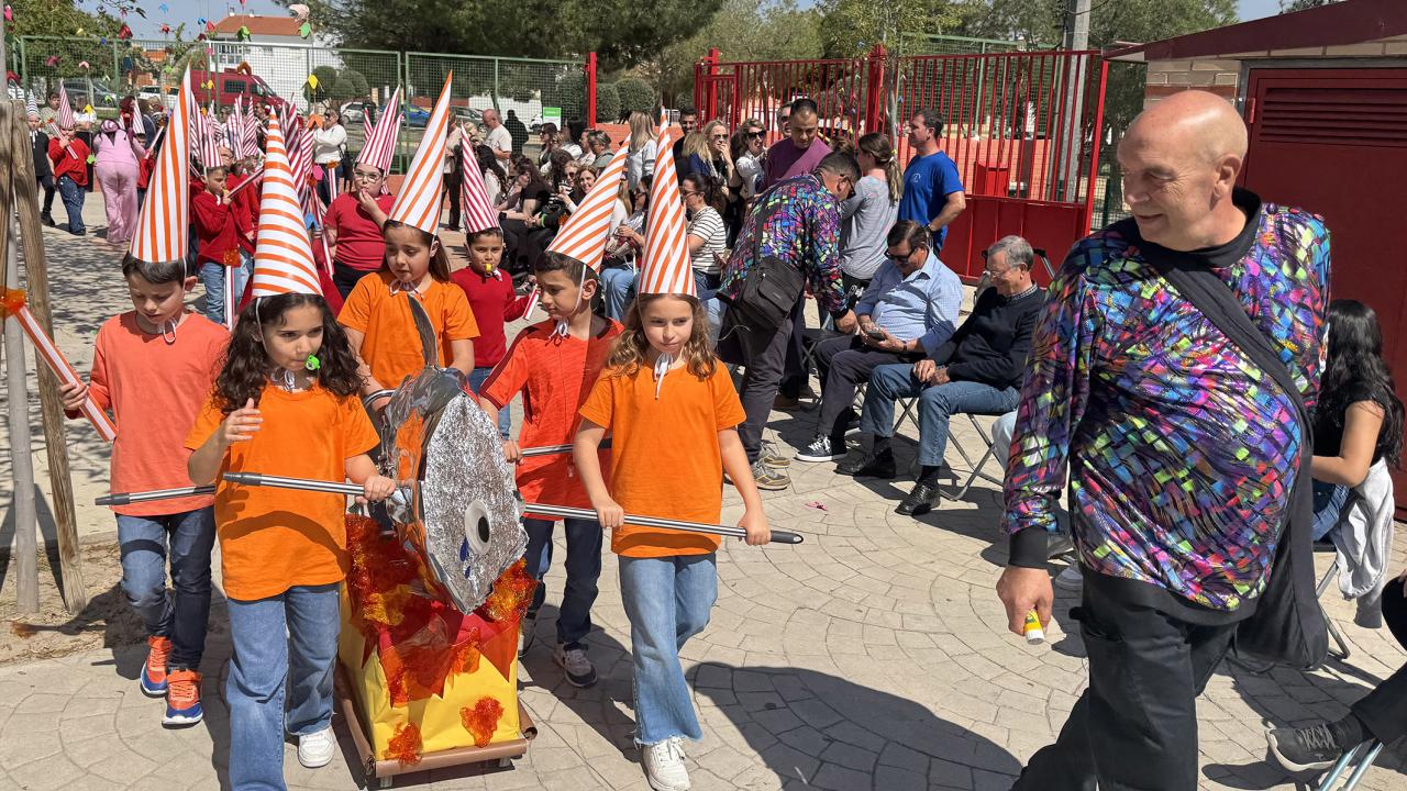 El colegio Monte Azahar abraza las fiestas de Primavera con su fiesta “Murcia, qué hermosa eres”