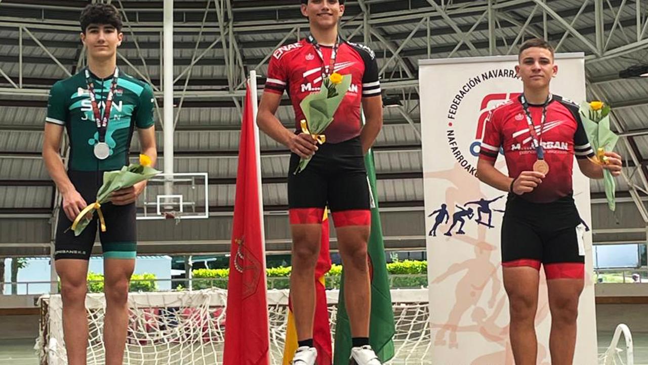 El torreño Pablo González, doble campeón de España juvenil de patinaje de velocidad