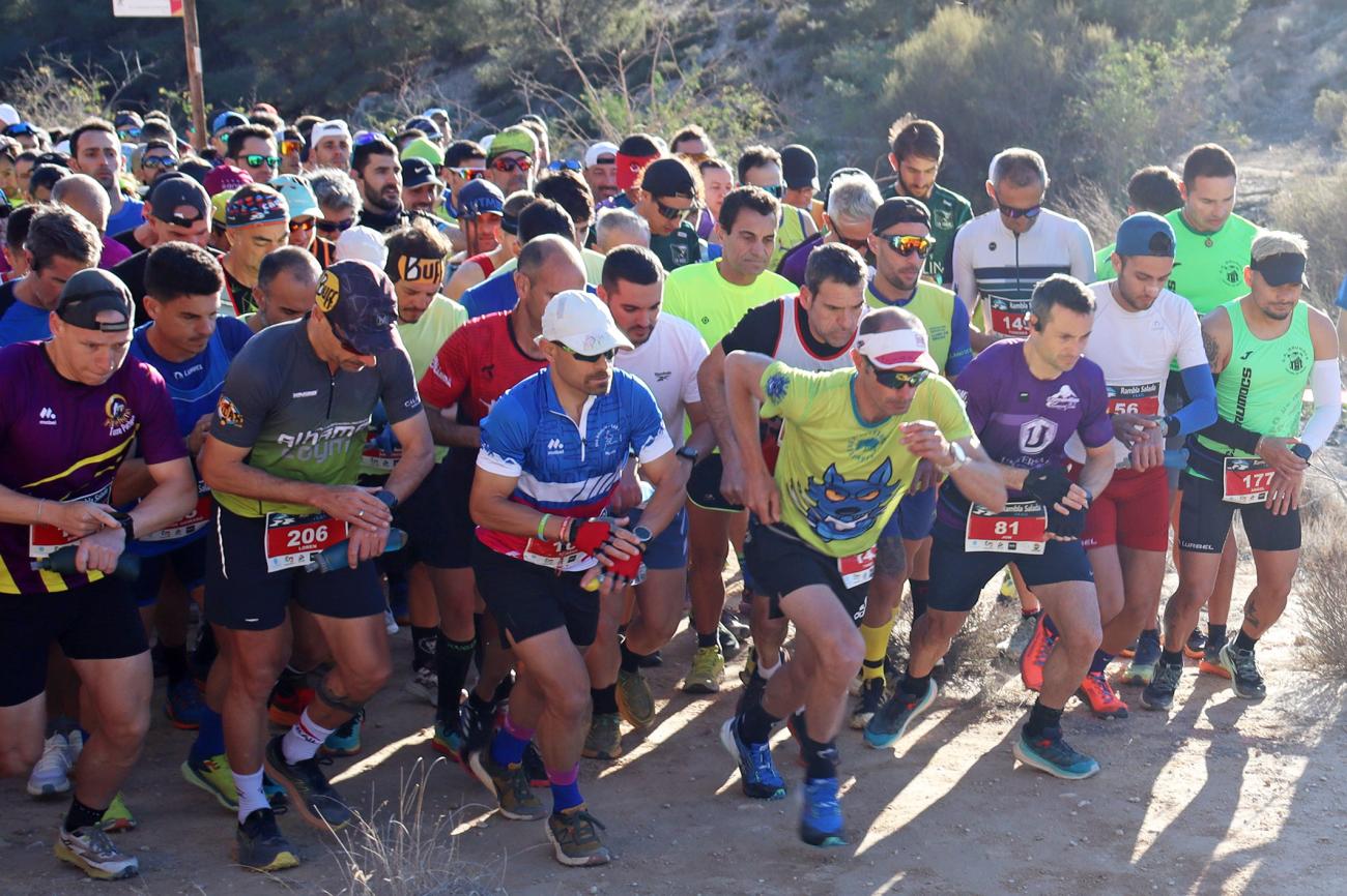 Más de 300 atletas compiten en el II Trail Rambla Salada