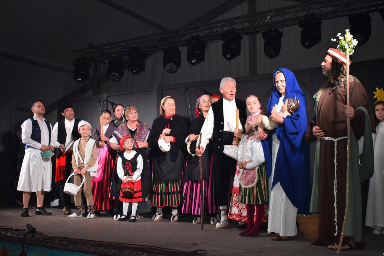 El Tejuba cumple con la tradición navideña representando el Auto de los Reyes Magos