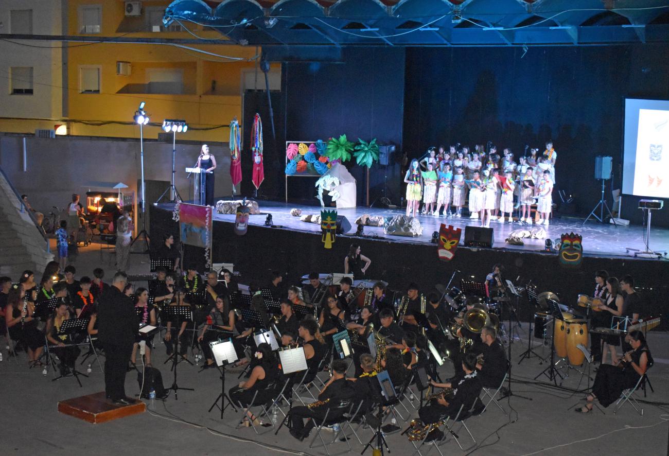 Una noche mágica con la asociación Amigos de la Música y su musical “El Canto de Pele”, obra de una de sus integrantes
