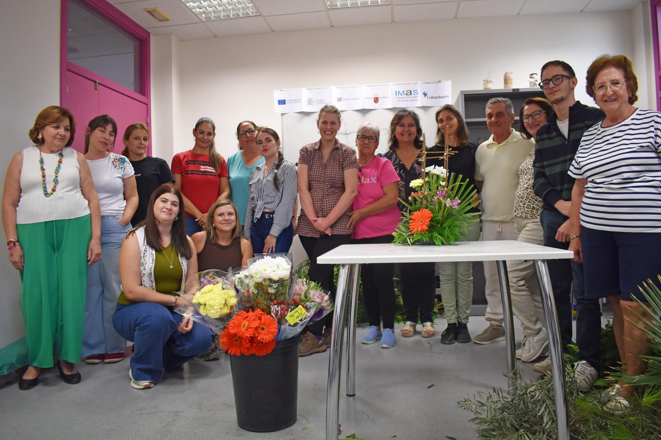 Concluye el curso gratuito “Técnicas de base en arte floral urbano”