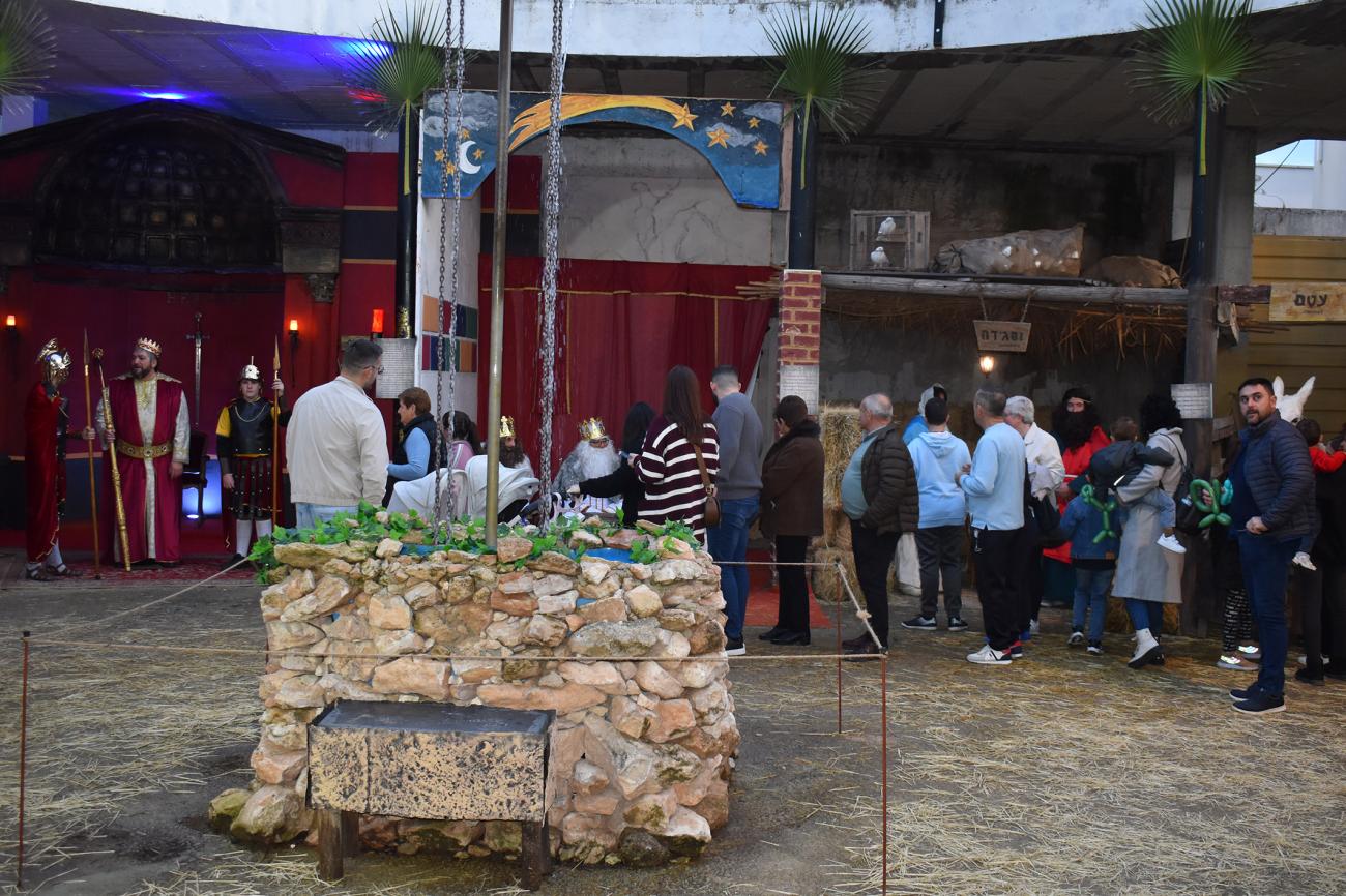 El VII Belén Viviente Artesano de La Florida se sobrepone a la lluvia y suma unas 14.000 visitas