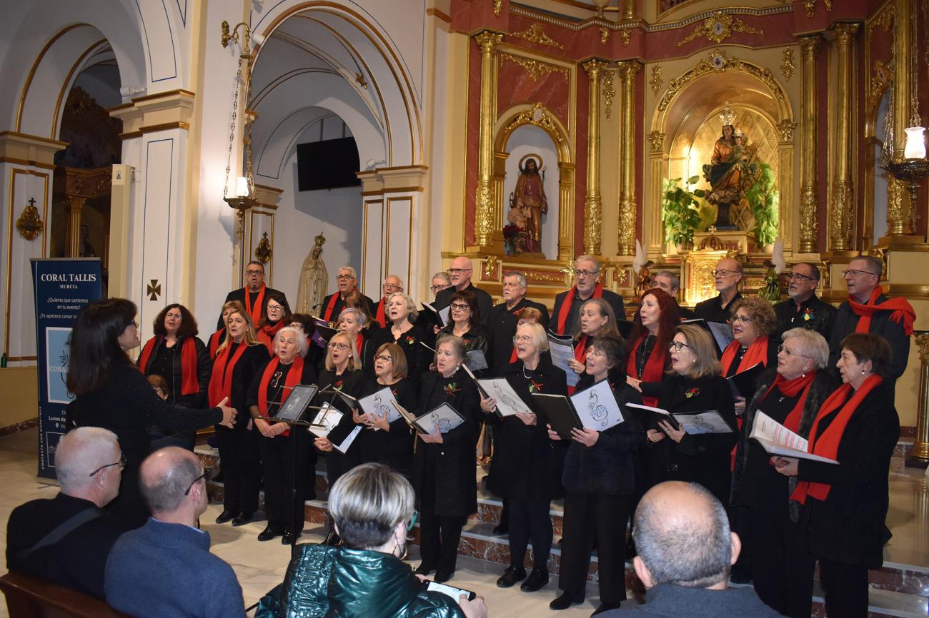 La Coral Ménade vuelve un año más a dar emoción a la Navidad torreña con su concierto de Navidad