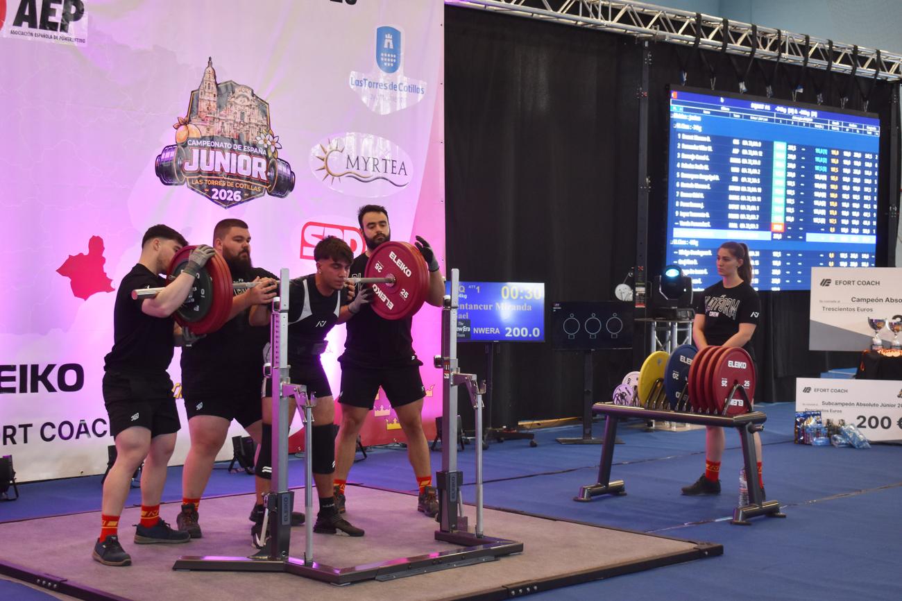 Las Torres de Cotillas disfruta de un emocionante campeonato de España junior de powerlifting.