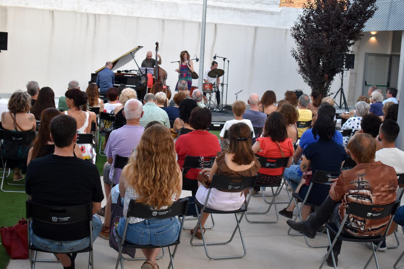El jazz vocal del Noa Levy & Paul Edis Quartet cierra el Cotijazz 2026